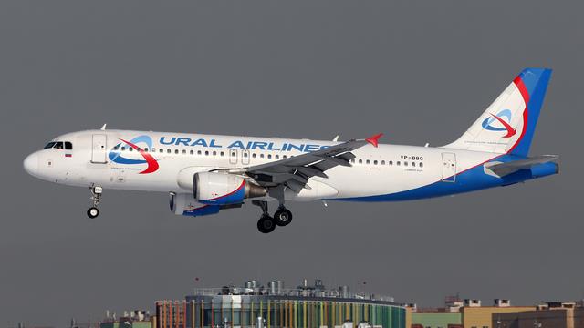VP-BBQ:Airbus A320-200:Уральские авиалинии